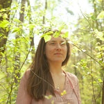 Lade das Bild in den Galerie-Viewer, OOAK • Silver Pebble pendant with White labradorite #4 (ready to ship)