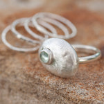 Afbeelding in Gallery-weergave laden, OOAK • Silver Pebble ring set #1, blue onyx, size 53 (ready to ship)