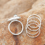 Afbeelding in Gallery-weergave laden, OOAK • Silver Pebble ring set #1, blue onyx, size 53 (ready to ship)