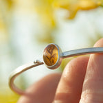Charger l'image dans la galerie, OOAK bracelet with captured plant #4 • citrine (ready to ship)