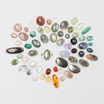 Lade das Bild in den Galerie-Viewer, Choose Your Stone : Sena ring (made to order)