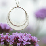 Afbeelding in Gallery-weergave laden, OOAK • Crescent moon pendant in silver #16 (ready to ship)