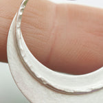 Charger l'image dans la galerie, OOAK • Crescent moon pendant in silver #20 (ready to ship)