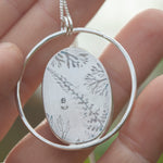 Afbeelding in Gallery-weergave laden, OOAK Mae pendant in silver #42 • Labradorite (Ready to ship)