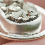 Cargar imagen en el visor de la galería, OOAK Mae pendant in silver #30 • Druzy Pyrite (Ready to ship)