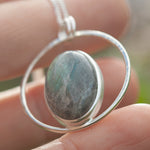 Afbeelding in Gallery-weergave laden, OOAK Mae pendant in silver #45 • Labradorite (Ready to ship)