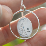 Afbeelding in Gallery-weergave laden, OOAK Mae pendant in silver #45 • Labradorite (Ready to ship)