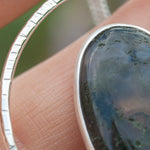 Afbeelding in Gallery-weergave laden, OOAK Mae pendant in silver #51 • Moss Agate (Ready to ship)