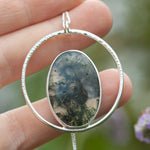 Afbeelding in Gallery-weergave laden, OOAK Mae pendant in silver #52 • Moss Agate (Ready to ship)