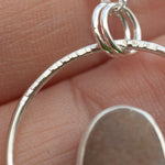 Charger l'image dans la galerie, OOAK Mae pendant in silver #32 • Natural beach pebble (Ready to ship)