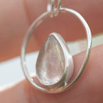 Afbeelding in Gallery-weergave laden, OOAK Mae pendant in silver #9 • Rutilated quartz (Ready to ship)
