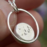 Afbeelding in Gallery-weergave laden, OOAK Mae pendant in silver #20 • White Labradorite ~ Rainbow Moonstone (Ready to ship)