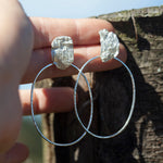 Afbeelding in Gallery-weergave laden, OOAK Selaya silver earrings #5 • bark (ready to ship)