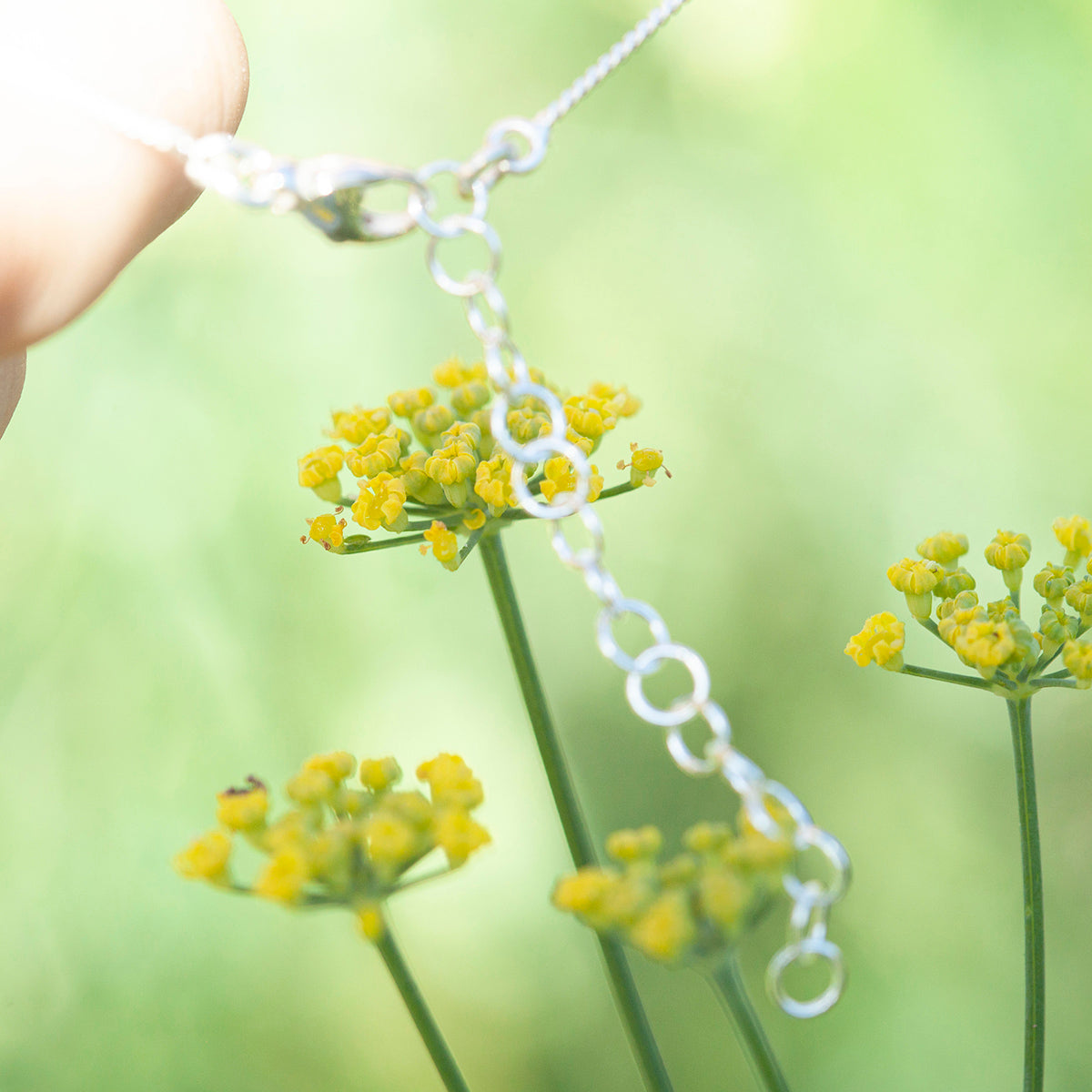 Alika ketting uniek exemplaar #4 • Kyaniet (klaar voor verzending)