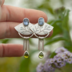 Afbeelding in Gallery-weergave laden, OOAK Aina earrings #16 • Tanzanite & Peridot (ready to ship)