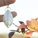 Lade das Bild in den Galerie-Viewer, OOAK Blueberry Leaf pendant in silver #5 (ready to ship)