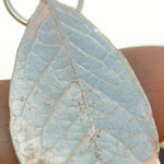 Lade das Bild in den Galerie-Viewer, OOAK Blueberry Leaf pendant in silver #5 (ready to ship)