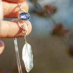 Charger l'image dans la galerie, OOAK Leaf pendant in silver #11 • Iolite & Opal (ready to ship)