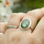 Lade das Bild in den Galerie-Viewer, Choose Your Stone : Sena ring (made to order)