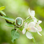 Lade das Bild in den Galerie-Viewer, Choose Your Stone : Sena ring (made to order)