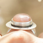 Load image into Gallery viewer, Kaha ring with peach moonstone ~ size 57,25   (ready to ship)
