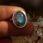 Afbeelding in Gallery-weergave laden, Sena ring with labradorite ~ size 55 (ready to ship)