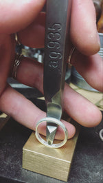 Lade das Bild in den Galerie-Viewer, Choose Your Stone : Sena ring (made to order)