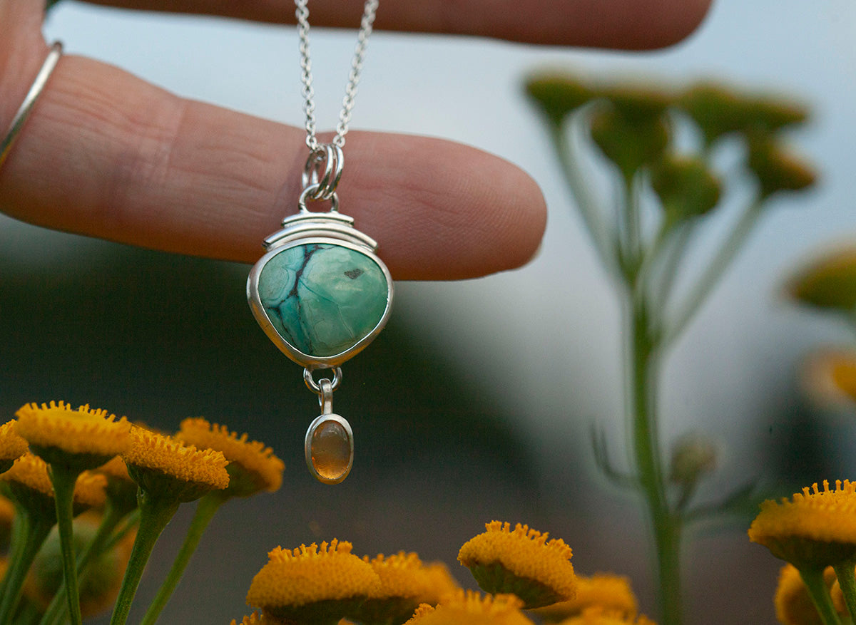 Necklaces & Pendants