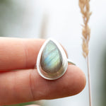 Lade das Bild in den Galerie-Viewer, Choose Your Stone : Mana ring   (made to order)
