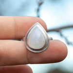 Lade das Bild in den Galerie-Viewer, Choose Your Stone : Mana ring   (made to order)
