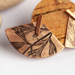 Lade das Bild in den Galerie-Viewer, OOAK Aela ear jackets #30 • copper (ready-to-ship)
