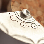 Cargar imagen en el visor de la galería, OOAK Aela ear jackets #38 • silver (ready-to-ship)
