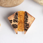 Lade das Bild in den Galerie-Viewer, OOAK earrings with plant imprint #4 • copper (ready-to-ship)
