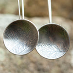 Cargar imagen en el visor de la galería, OOAK dangle earrings with plant imprint #7 • silver (ready-to-ship)

