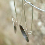 Lade das Bild in den Galerie-Viewer, OOAK dangle earrings with plant imprint #7 • silver (ready-to-ship)
