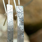 Afbeelding in Gallery-weergave laden, OOAK dangle earrings with plant imprint #9 • silver (ready-to-ship)
