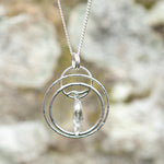 Lade das Bild in den Galerie-Viewer, OOAK • Veritable leaf pendant in silver #2  (ready to ship)
