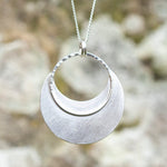 Charger l&#39;image dans la galerie, OOAK • Crescent moon pendant in silver #3  (ready to ship)
