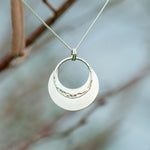 Lade das Bild in den Galerie-Viewer, OOAK • Crescent moon pendant in silver #4  (ready to ship)
