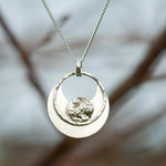 Charger l&#39;image dans la galerie, OOAK • Crescent moon pendant in silver #11 (ready to ship)

