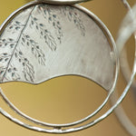 Afbeelding in Gallery-weergave laden, OOAK • Vegetal Moon earrings #16 • silver (ready-to-ship)
