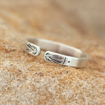 Afbeelding in Gallery-weergave laden, OOAK Ethnic ring in silver #5 • adjustable size starting at 56,5 (ready-to-ship)
