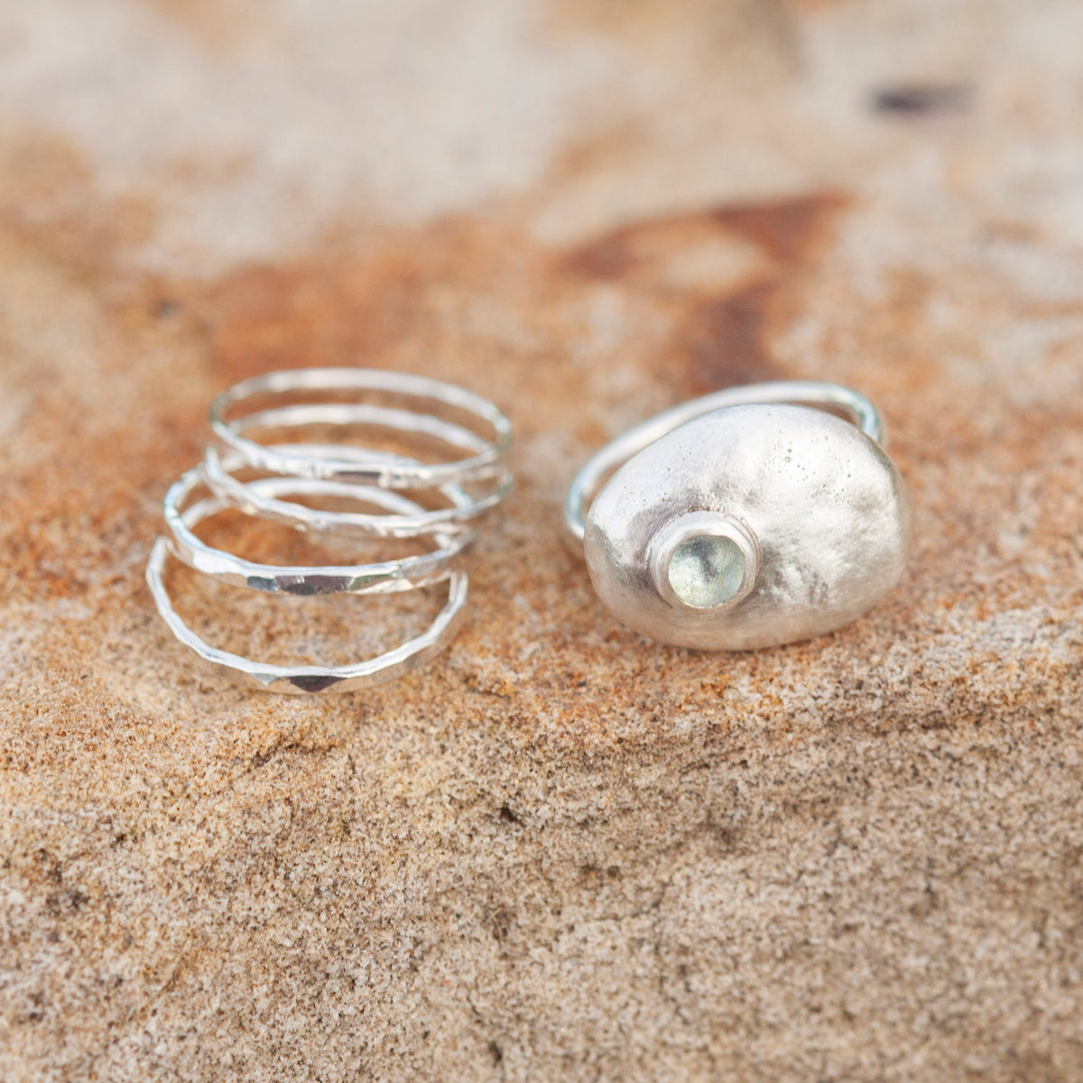 Pieza única • Conjunto de anillos Silver Pebble #1, ónice azul, talla 53 (listo para enviar)