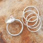 Cargar imagen en el visor de la galería, OOAK • Silver Pebble ring set #2, pink tourmaline, size 57,5 (ready to ship)
