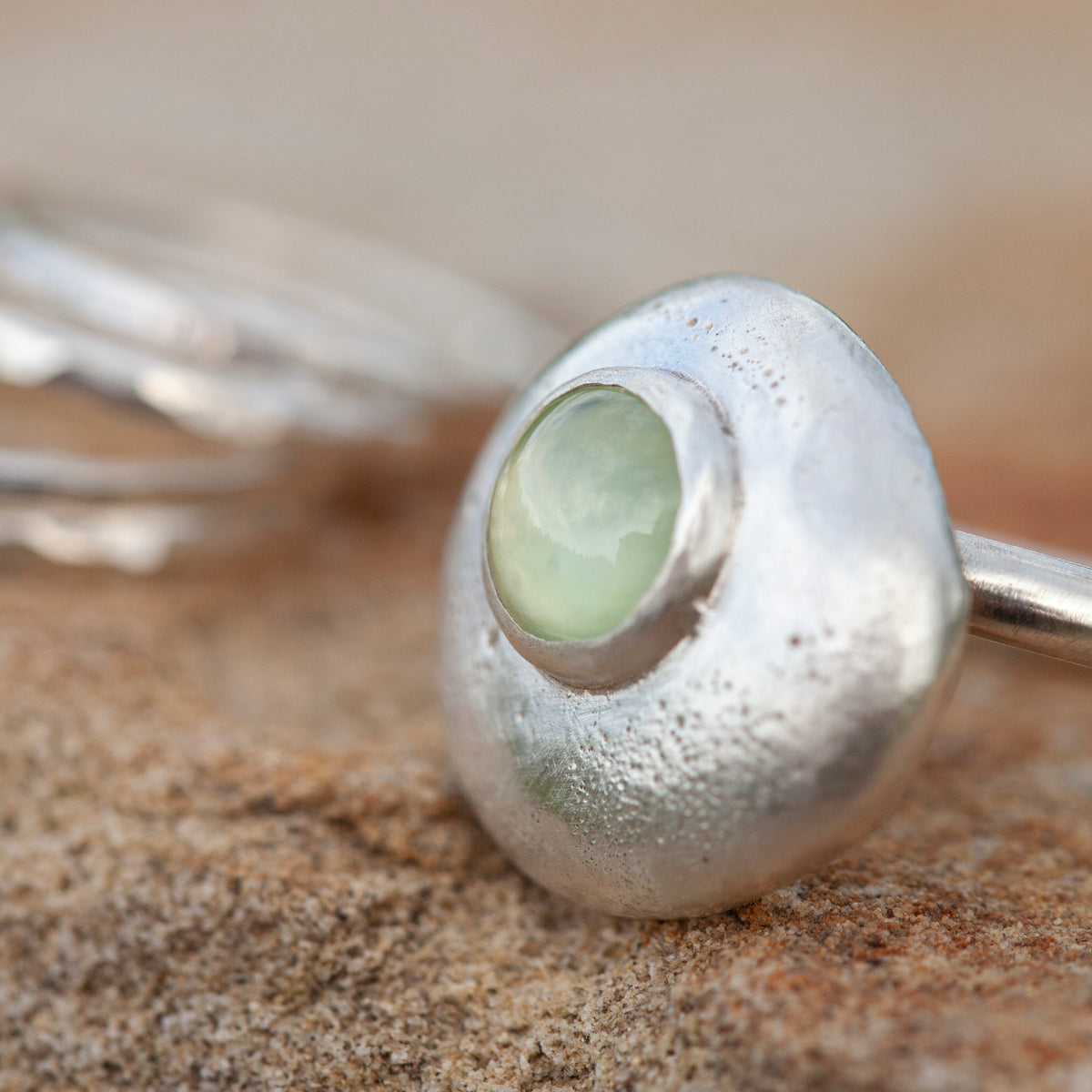 Pièce unique • Ensemble de bagues Silver Pebble #3, préhnite, taille 55 (prêt à expédier)