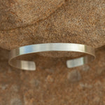 Charger l&#39;image dans la galerie, OOAK Simple flat bracelet in silver #2 • size 6cm (ready-to-ship)
