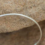 Lade das Bild in den Galerie-Viewer, OOAK Simple thin bracelet in silver #2 • size 5cm &amp; 5,5cm (ready-to-ship)
