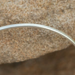 Cargar imagen en el visor de la galería, OOAK Simple thin bracelet in silver #2 • size 5cm &amp; 5,5cm (ready-to-ship)
