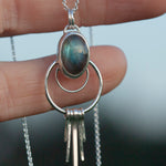 Afbeelding in Gallery-weergave laden, OOAK pendant with stone #11 • Labradorite  (ready to ship)
