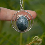 Lade das Bild in den Galerie-Viewer, OOAK stone pendant #22 • Moss agate (ready to ship)
